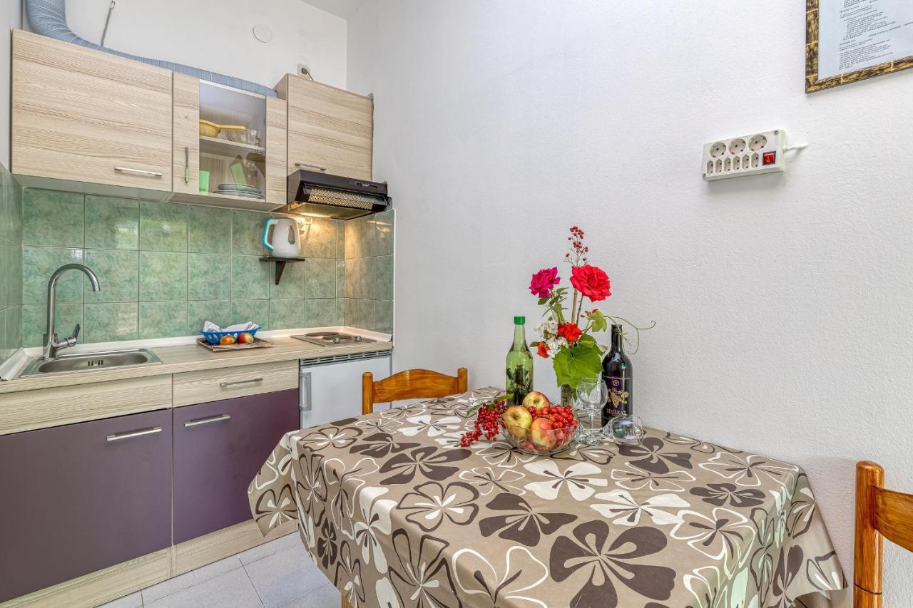 Bastovanovic Apartment *
